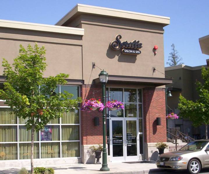 Commercial Salon Storefront